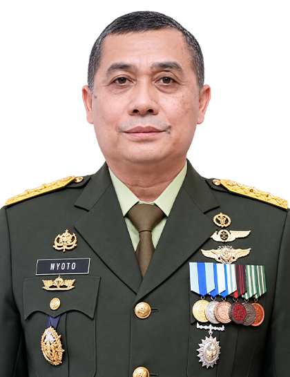Mayjen dr. Nyoto Widyo Astoro, SpPD-KHOM, MH